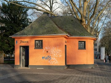 Toilettenhäuschen auf dem Nordmarkt