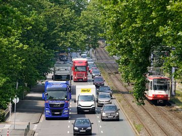 Verkehr auf der Bundesstraße 1 Verkehr auf der Bundesstraße 1